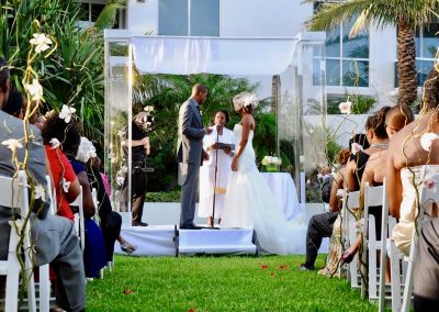 Acrylic canopy arch chuppah Arc Divine Miami, Trump International Beach Resort, Sunny Isles FL Wedding arch South Florida